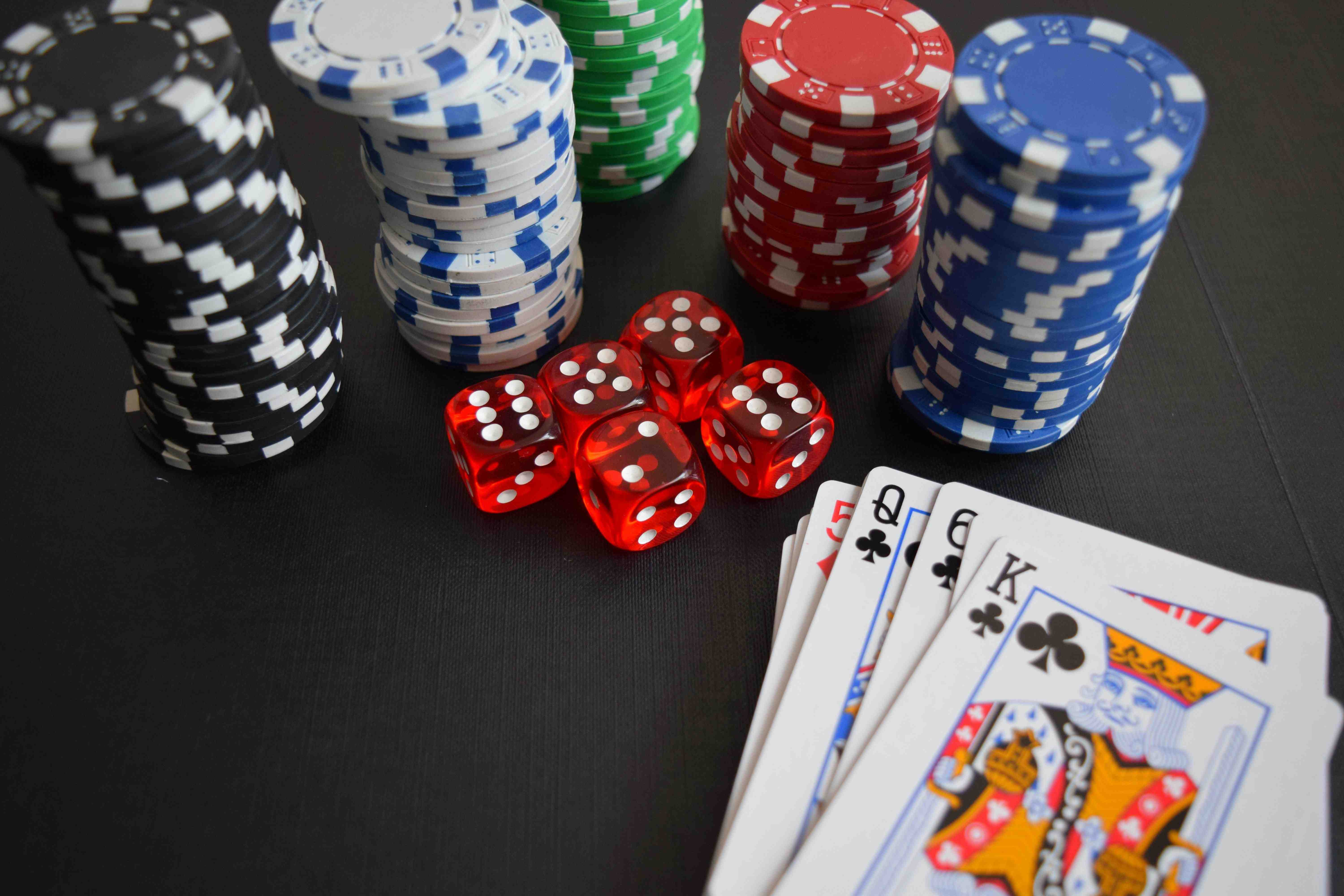Philippine player browsing juan365 link Game Lobby on mobile with PHP wallet and live casino options